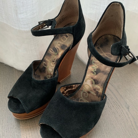 Sam Edelman black suede wedges - Picture 2 of 6